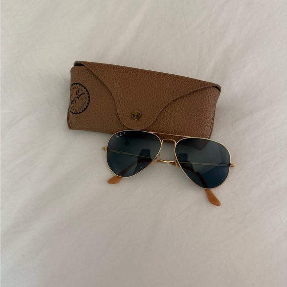 Ray-Ban Gold Aviator Sunglasses with Brown Case - Picture 1 of 5